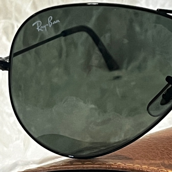 ‼️SOLD‼️Ray-Ban Black Aviator Sunglasses - Picture 13 of 14